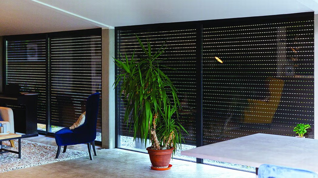 Installation et pose de volets roulants par Foissac Fermetures à Montgiscard (31) et Sarlat-la-Canéda (24)