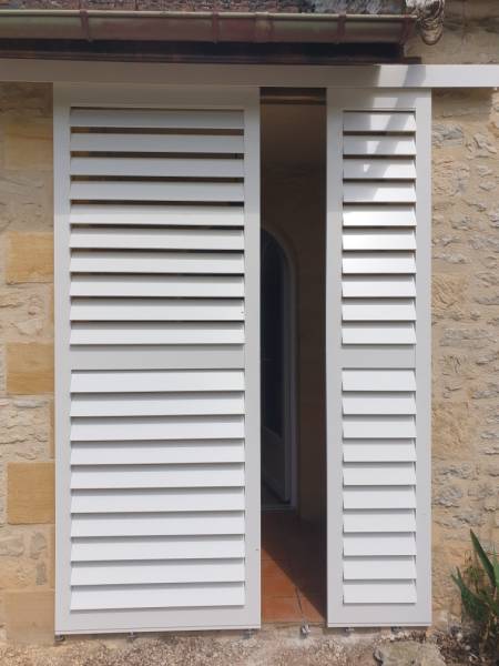 Devis pour la vente et la pose de volet coulissant à cadre en aluminium sur mesure à Pinsac (46) dans le Lot 