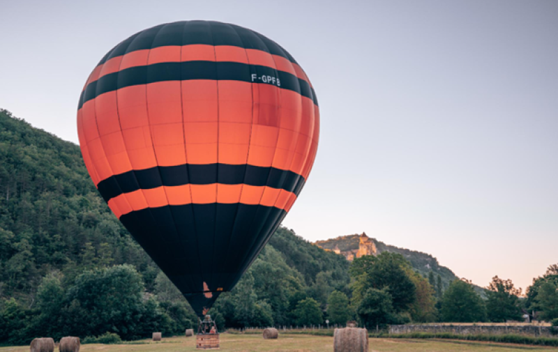 Vol en montgolfière à La Roque Gageac en Dordogne avec les Montgolfières du Périgord