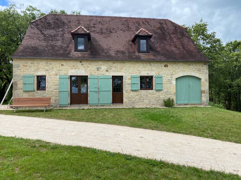 Remplacement de menuiserie bois par des menuiseries PVC effet bois à Calès (46) dans le Lot