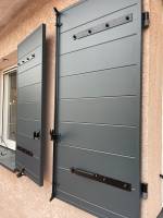 Notre zone d'activité pour ce service Changer une porte-fenêtre en aluminium avec vitrage sécurité et serrure multipoints dans un appartement situé à